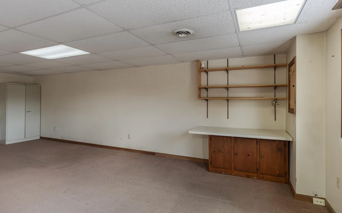 Photo of 521 County