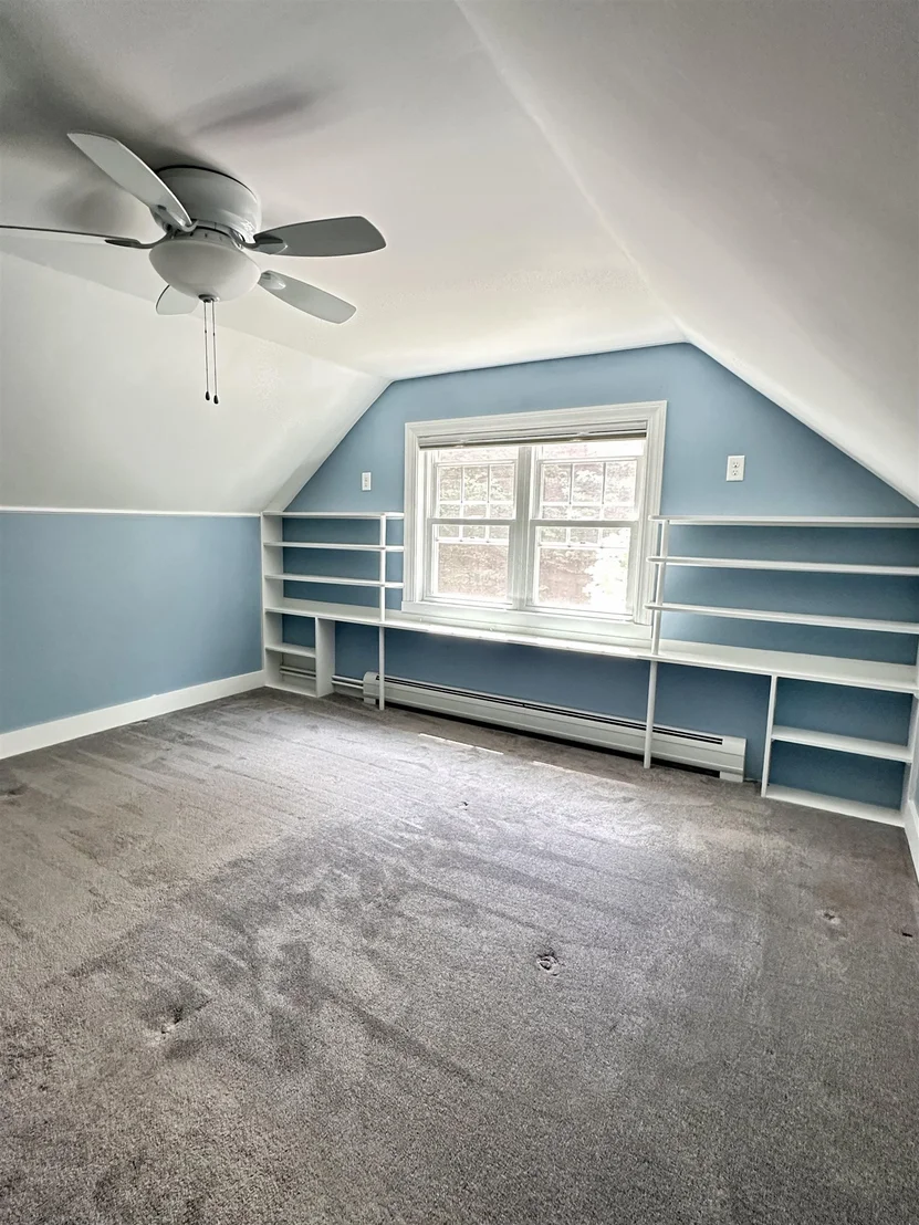 Photo of 720 Pine Banks