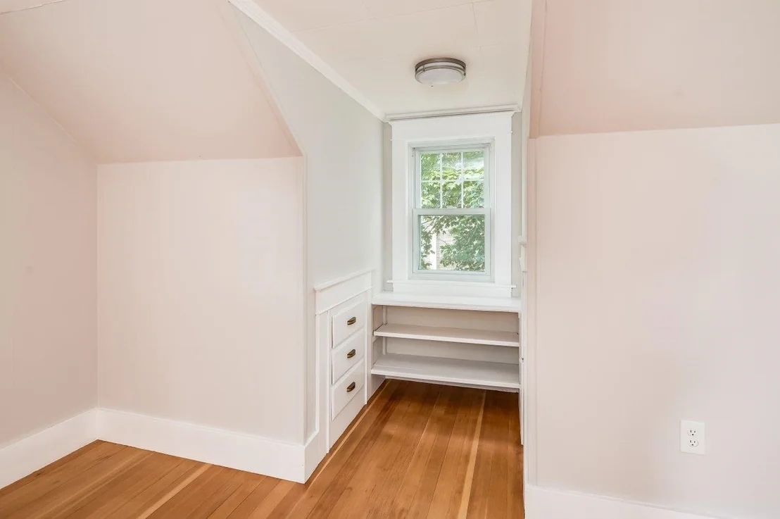 Photo of 354 Dover Point