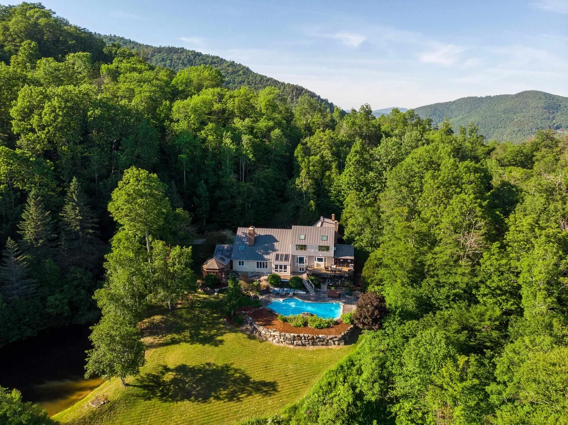 Photo of 838 Cricket Hill