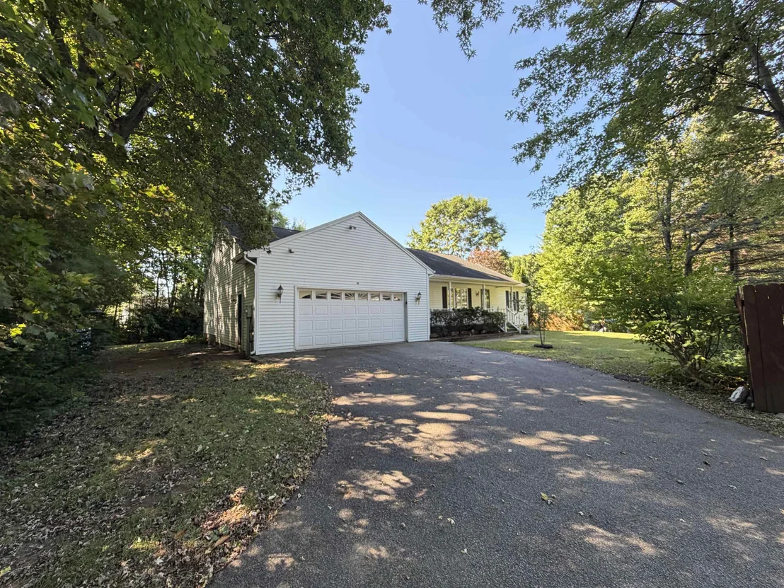 Photo of 44 Arch