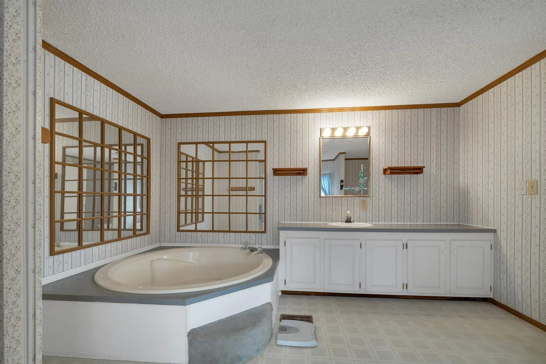 Photo of 9 Hemlock
