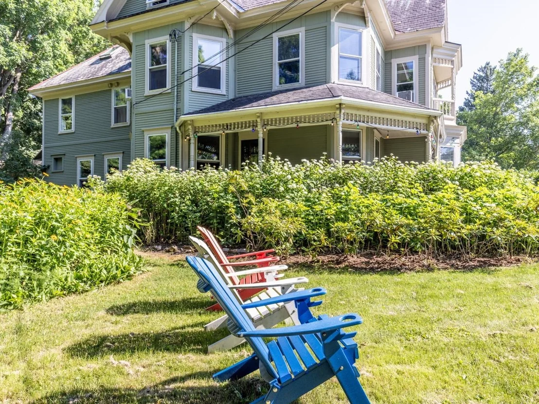 Photo of 5347 Shelburne