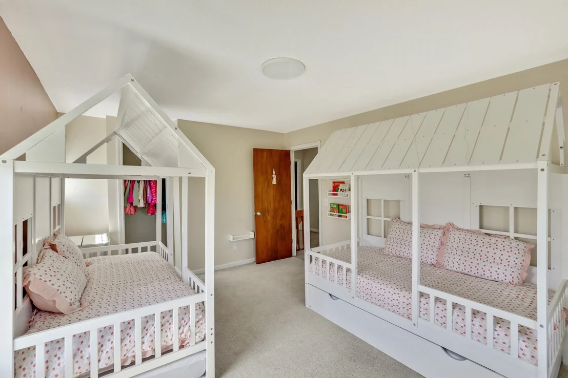 Photo of 322 Petit