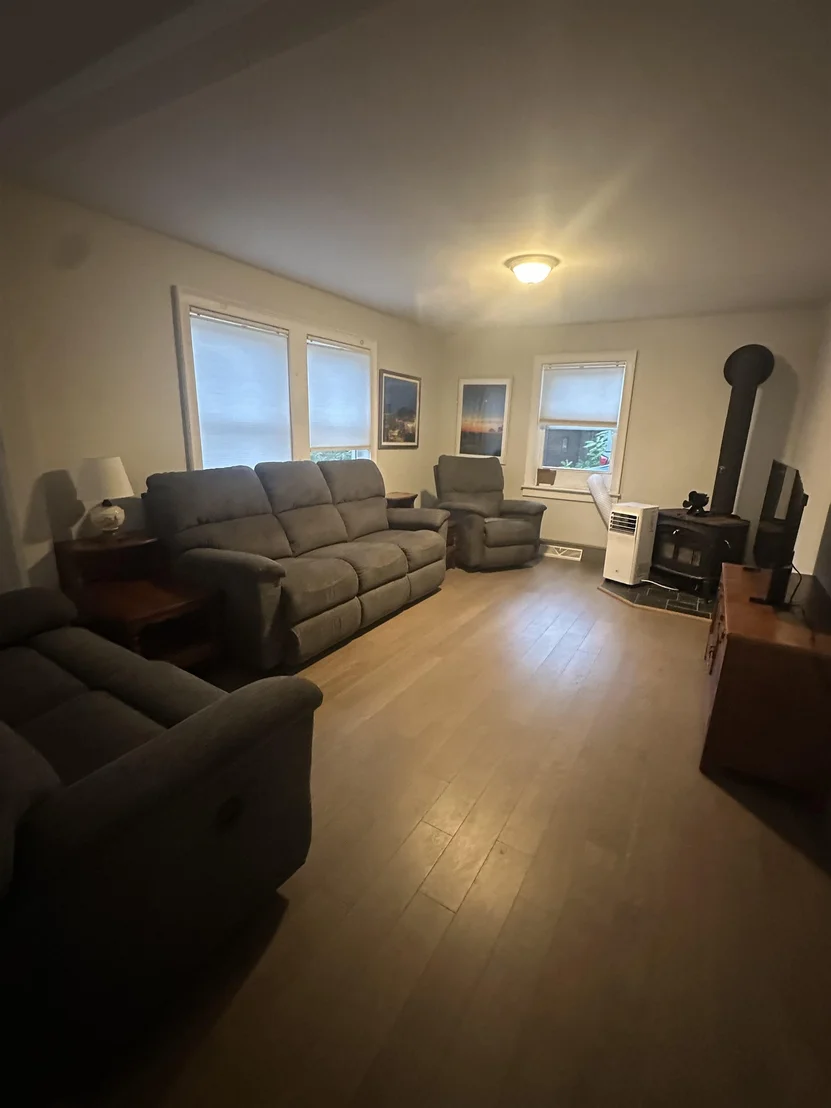 Photo of 34 Pleasant