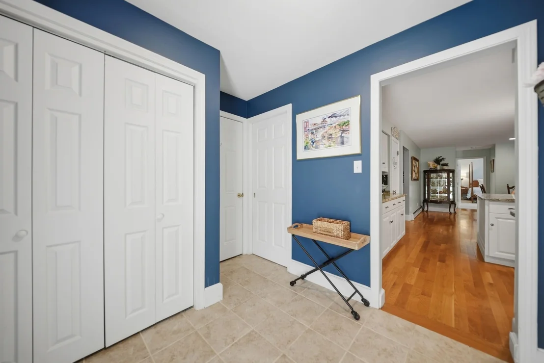 Photo of 451 Boston Post