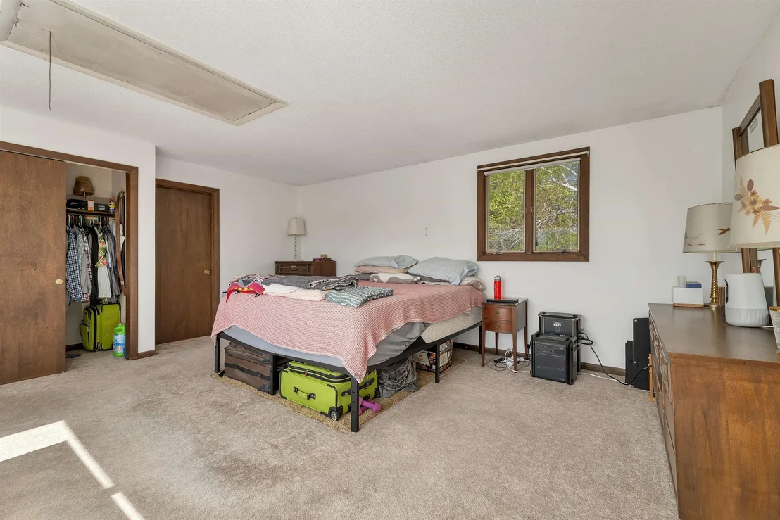 Photo of 37 Bowman