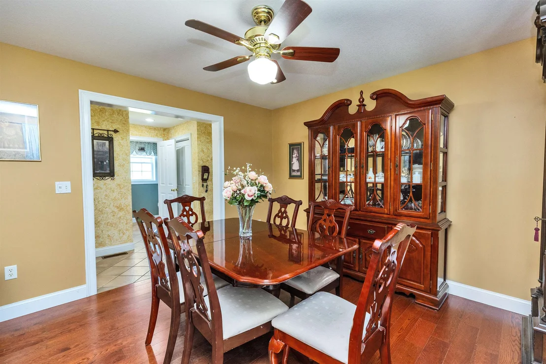Photo of 230 Hoit