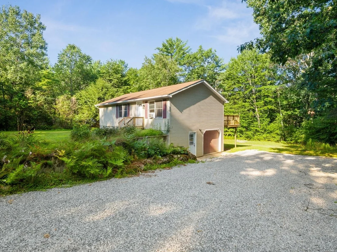 Photo of 335 Deer Run