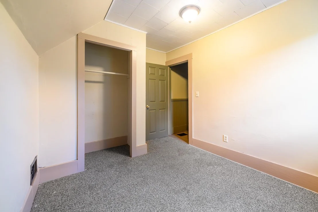 Photo of 266 Madison