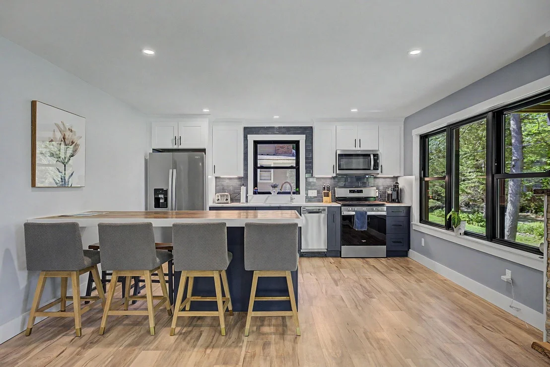 Photo of 239 Maple N