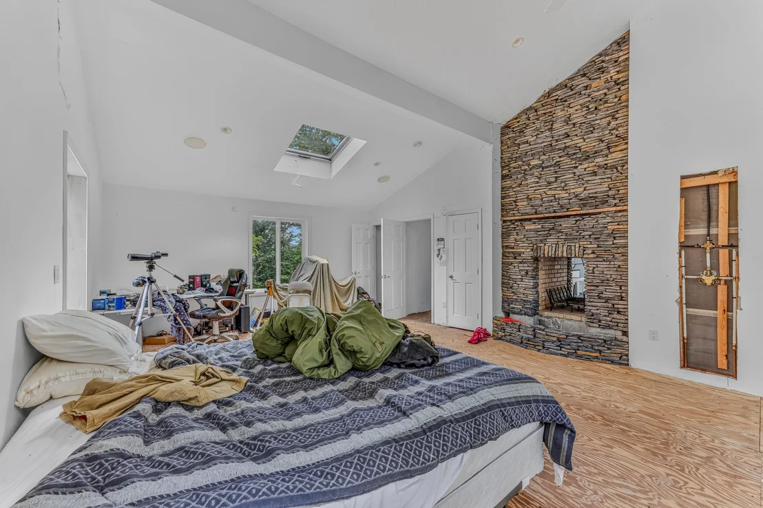 Photo of 105 Beaver Pond