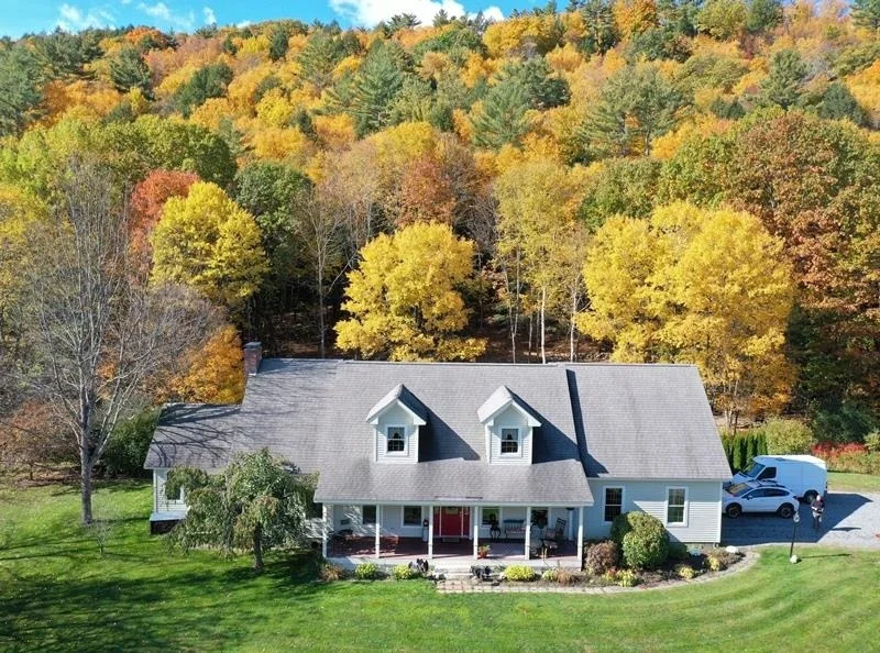 Photo of 692 Old Walpole