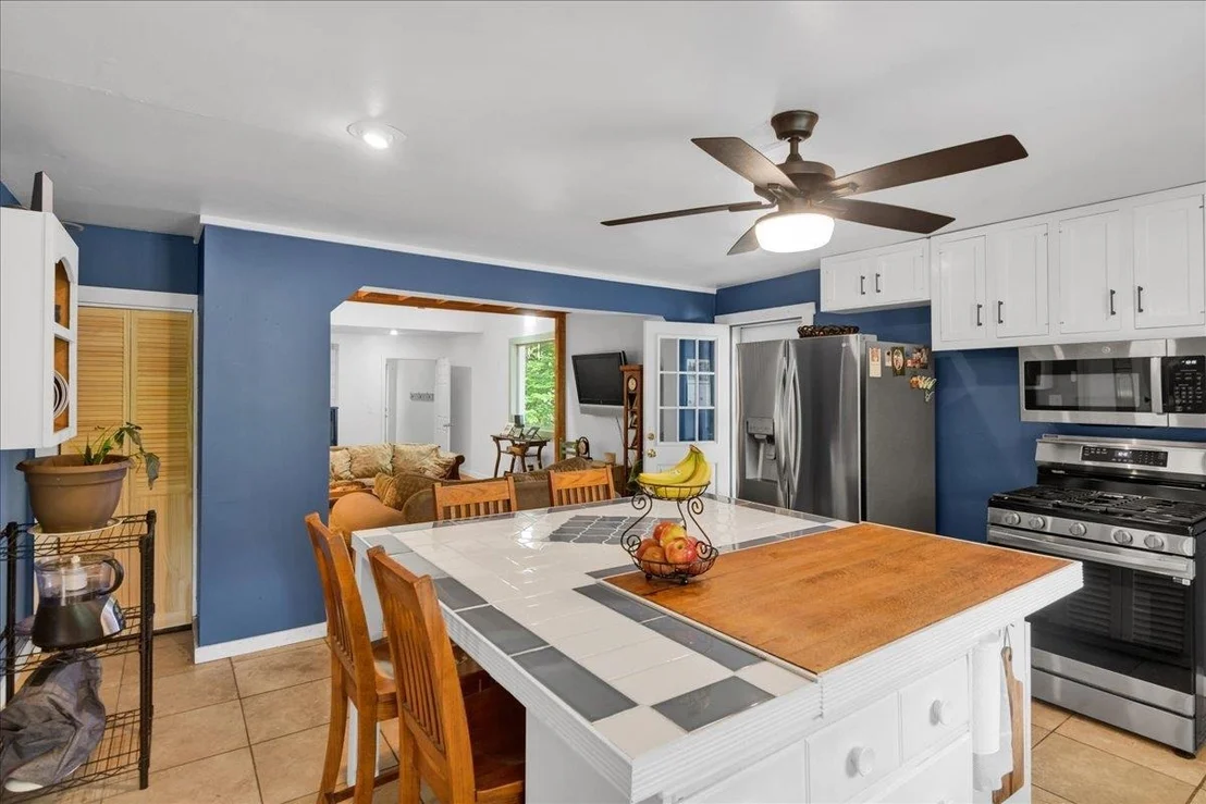 Photo of 929 Codding Hollow
