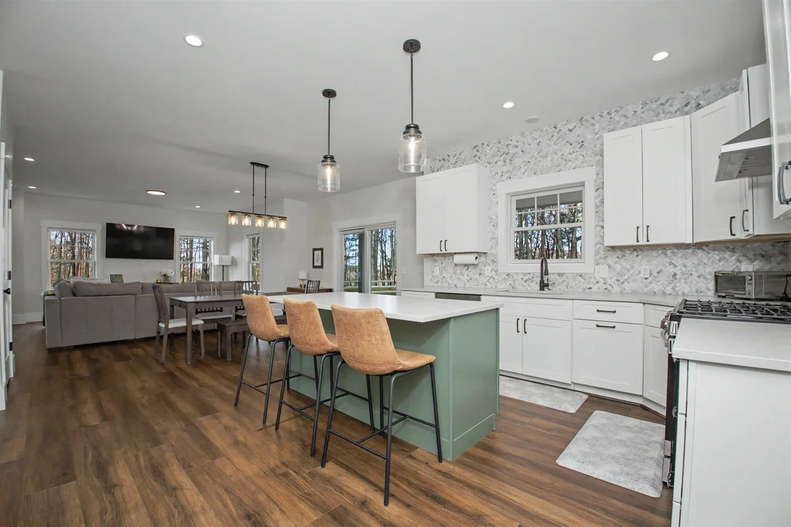 Photo of 241 Maple Basin
