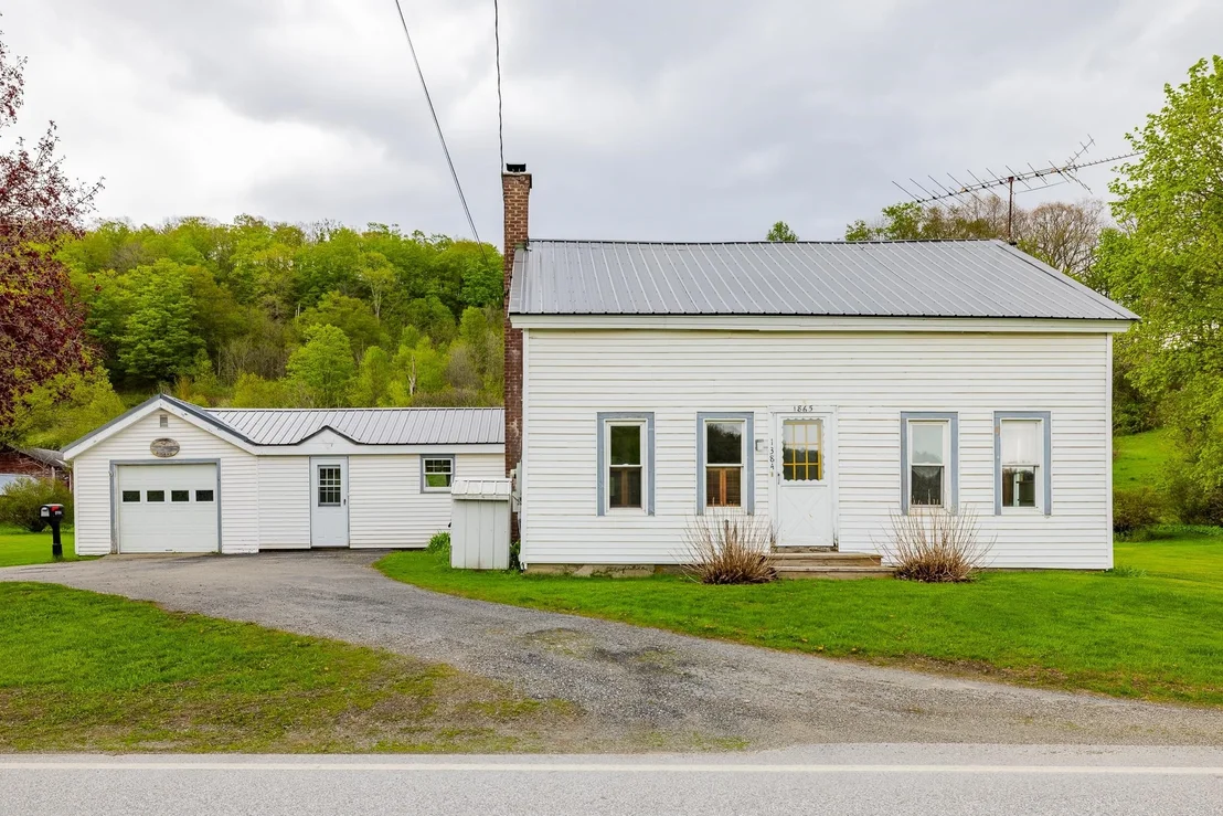Photo of 1384 Route 153