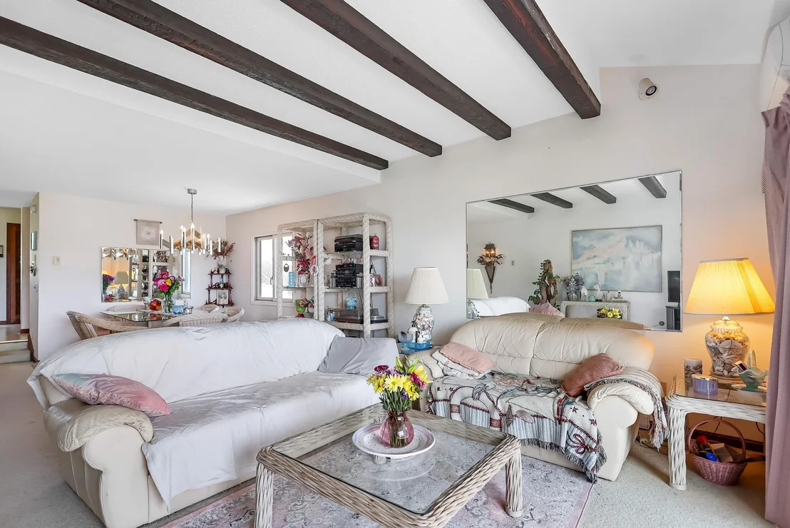 Photo of Unit 1 at 951 Ocean