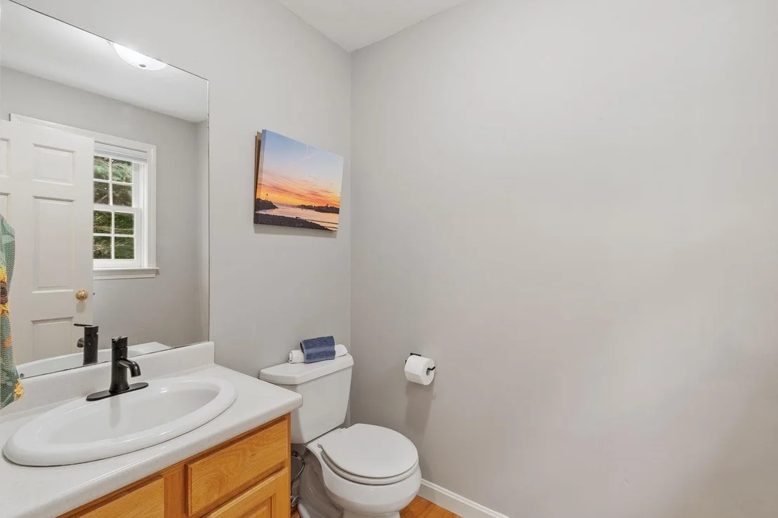 Photo of 25 Alexander