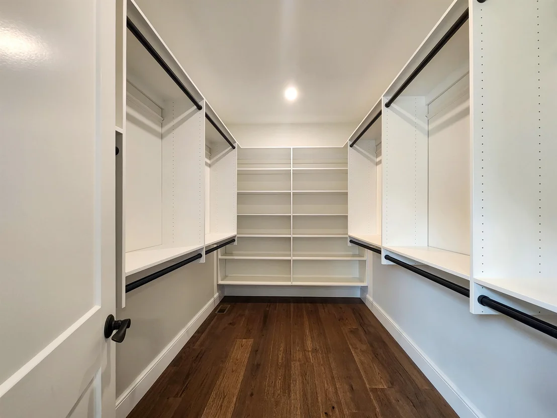 Photo of 9 Tilton
