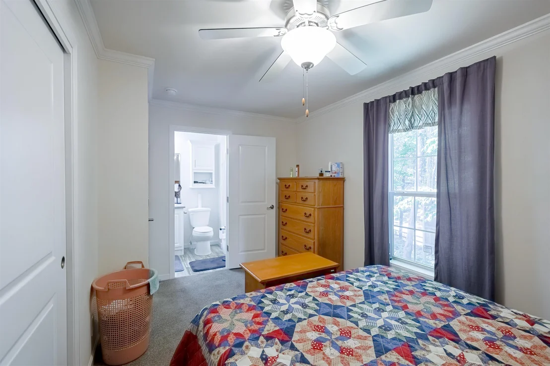 Photo of 139 Robinhood