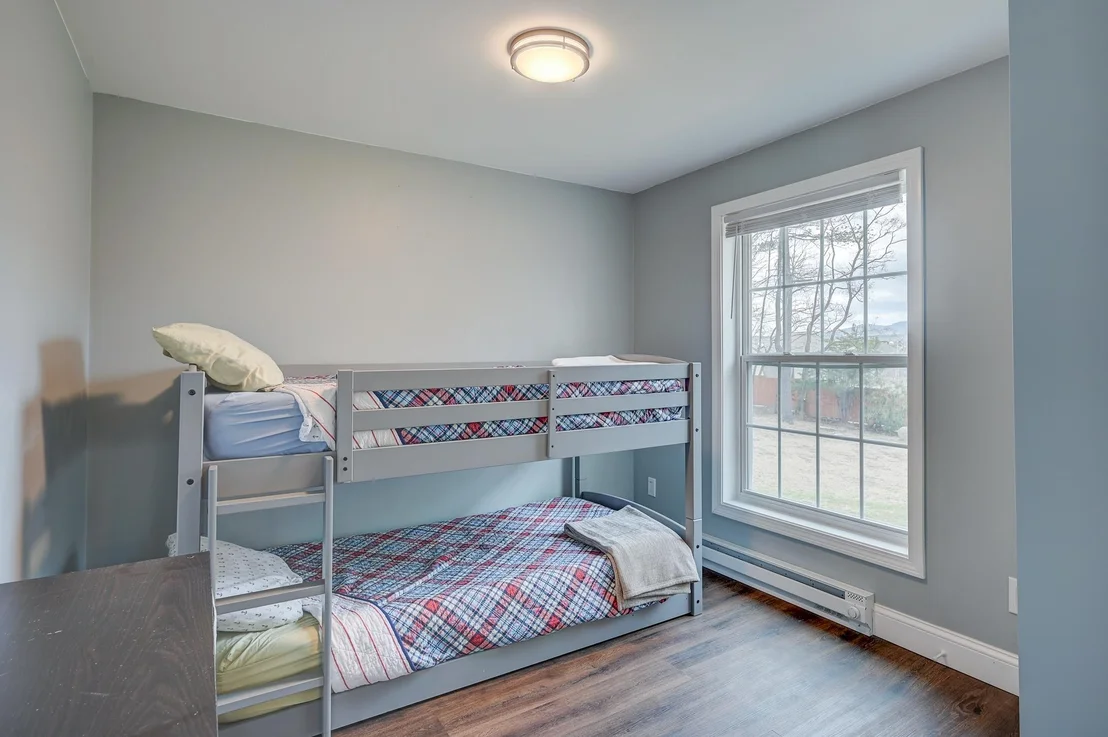Photo of 8 Champney