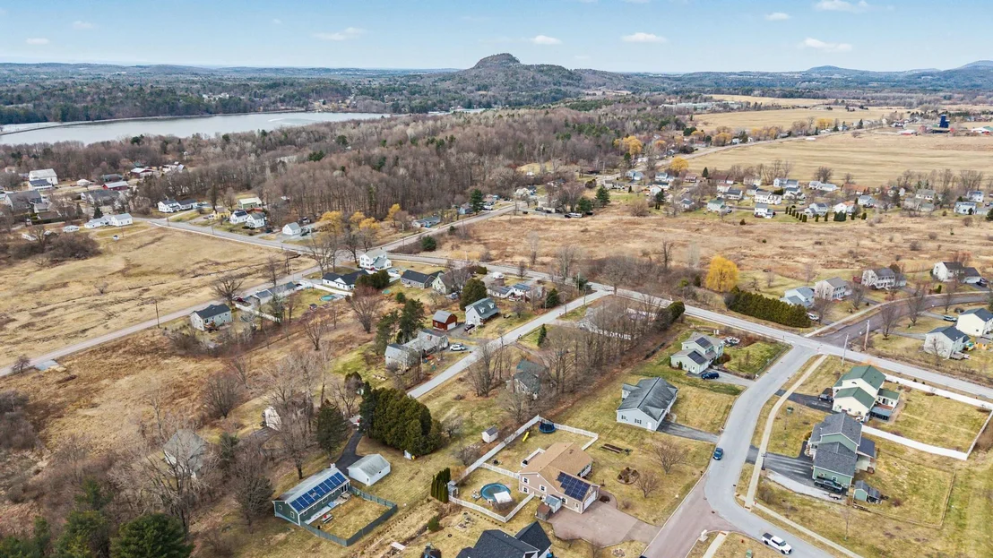 Photo of 89 Horseshoe
