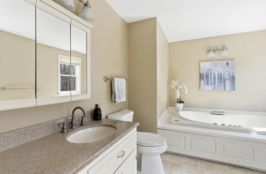 Photo of 25 Buttonwood