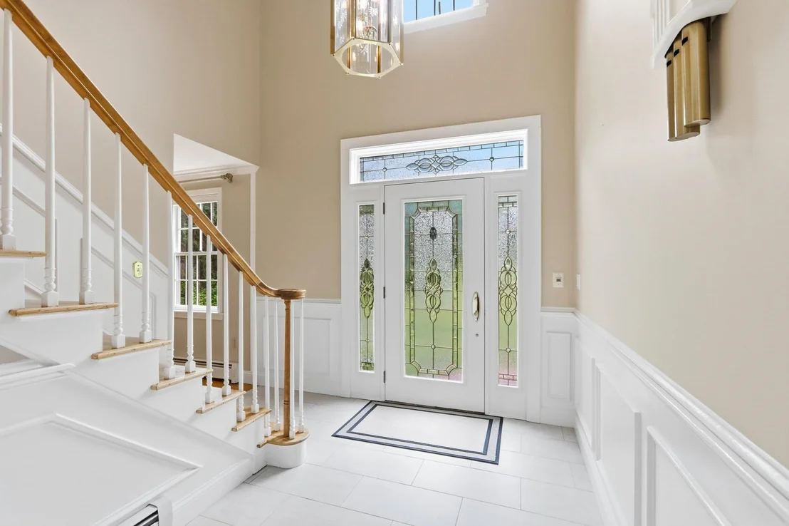 Photo of 8 Bear Hill