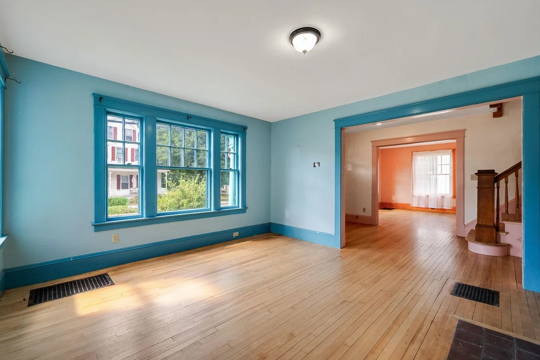 Photo of 173 Central