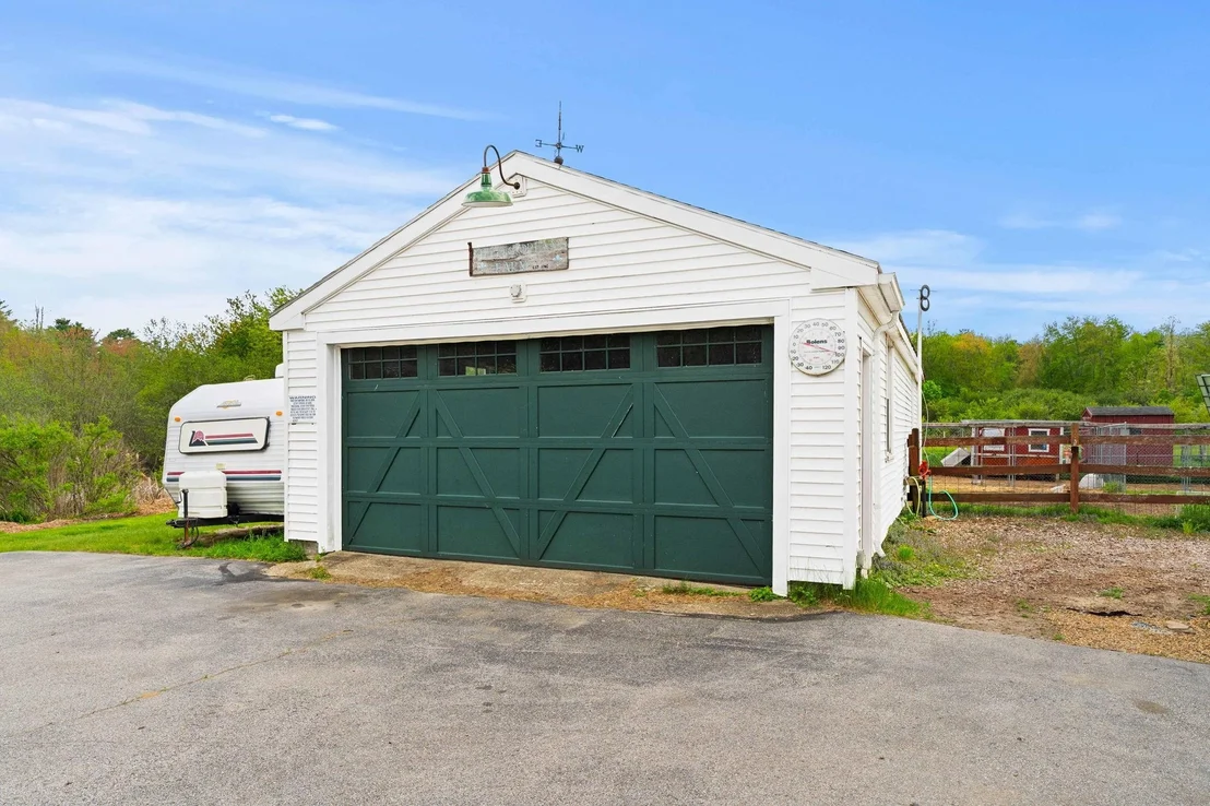 Photo of 481 Boston Post