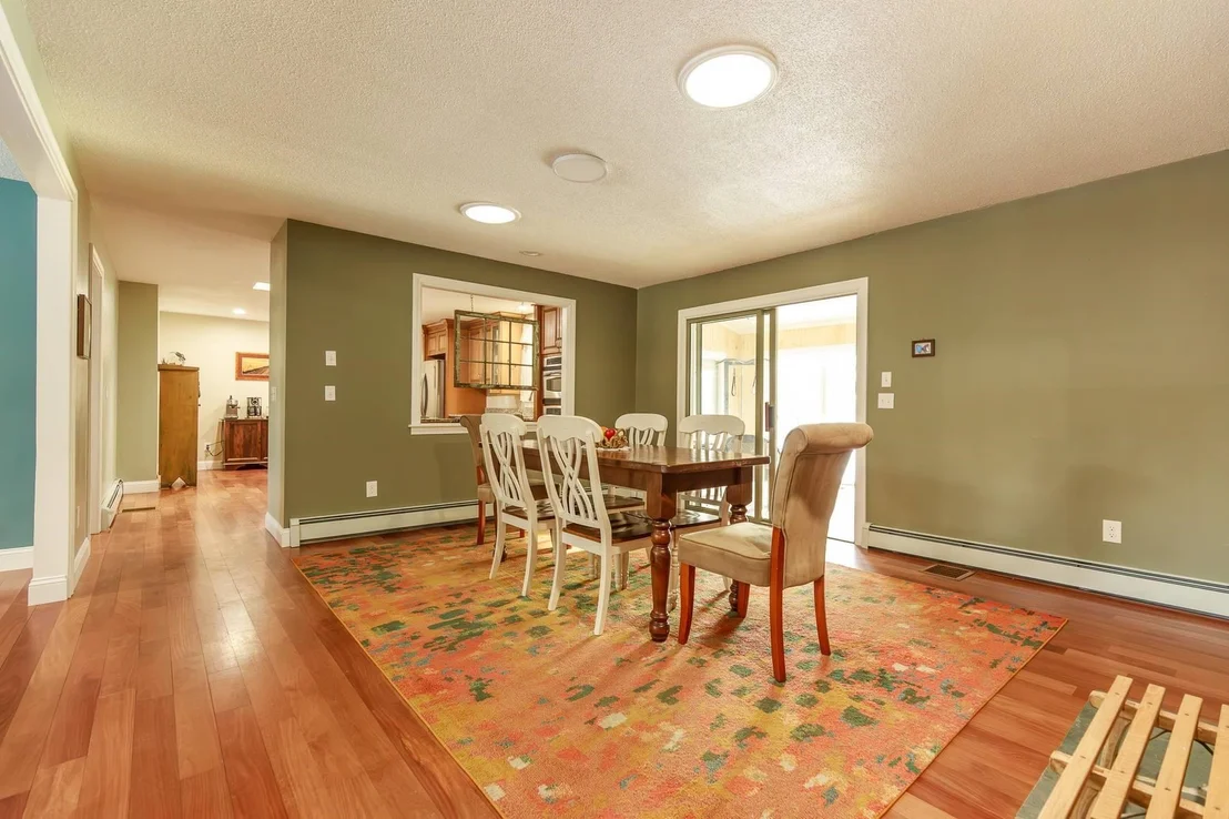Photo of 1322 Main
