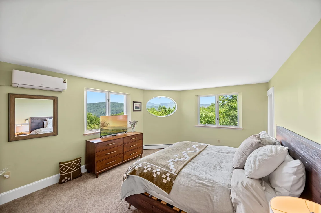 Photo of 119 Pinnacle
