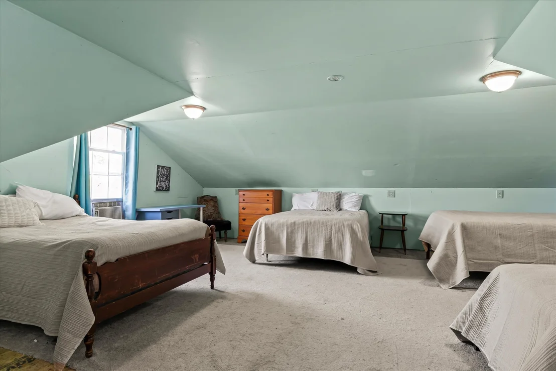Photo of 42 Brewster
