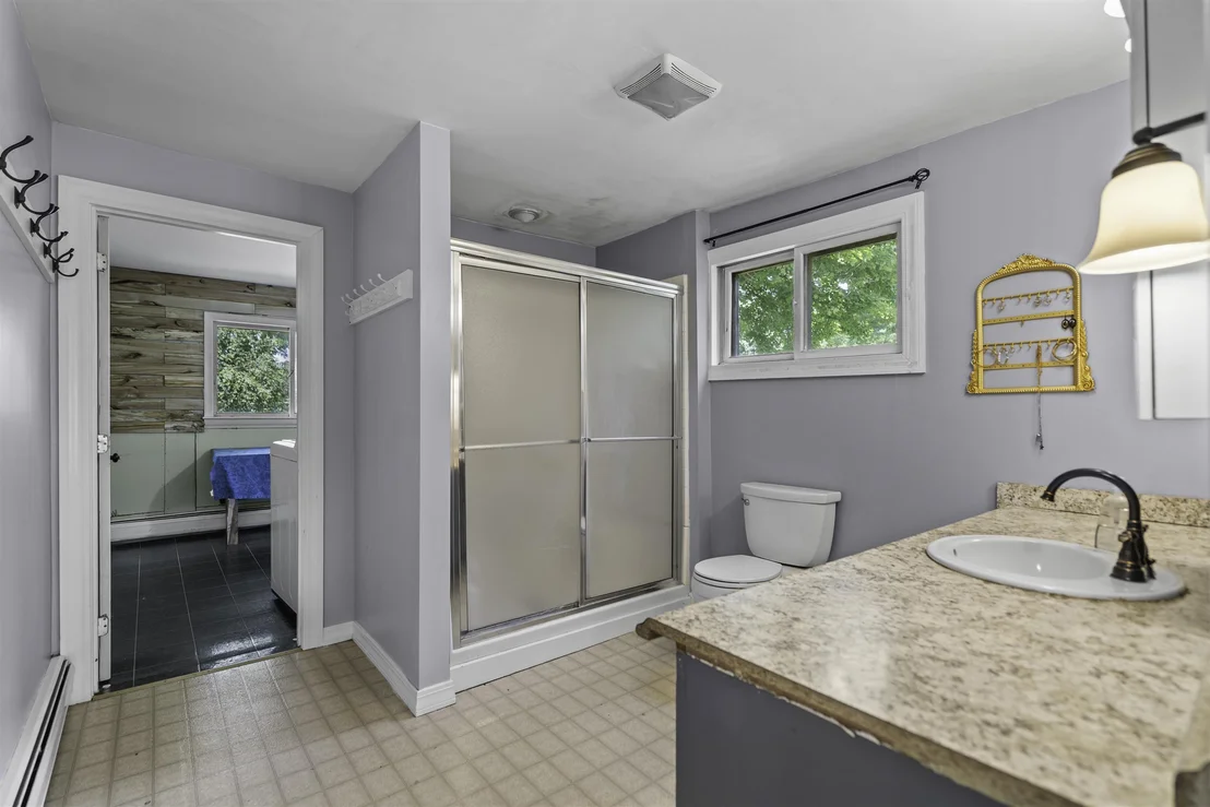 Photo of 385 Burnham Intervale