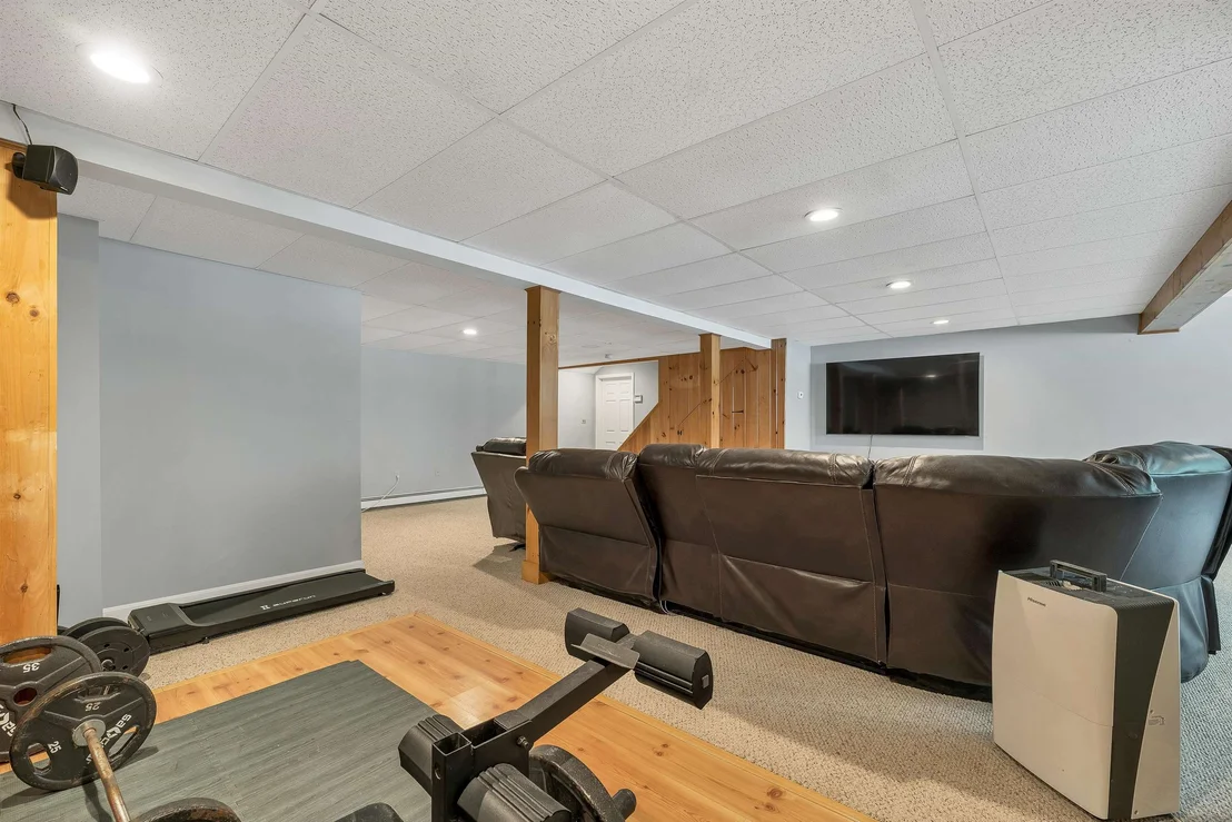 Photo of 27 Oakmont