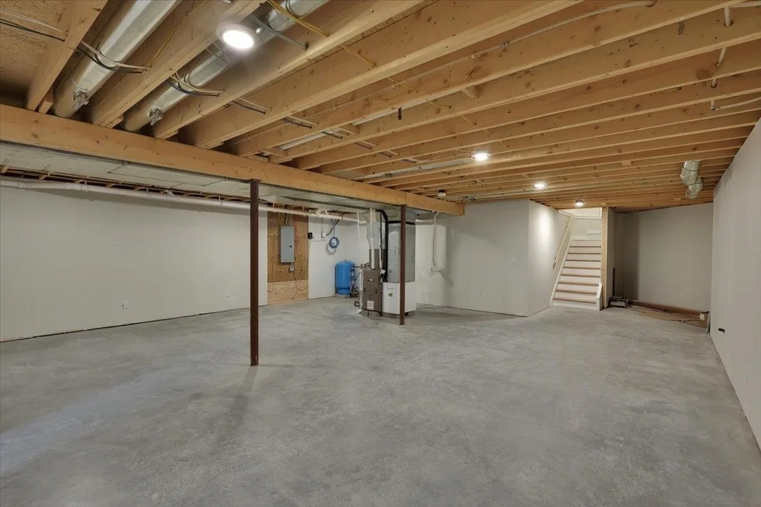 Photo of 49 Hemlock