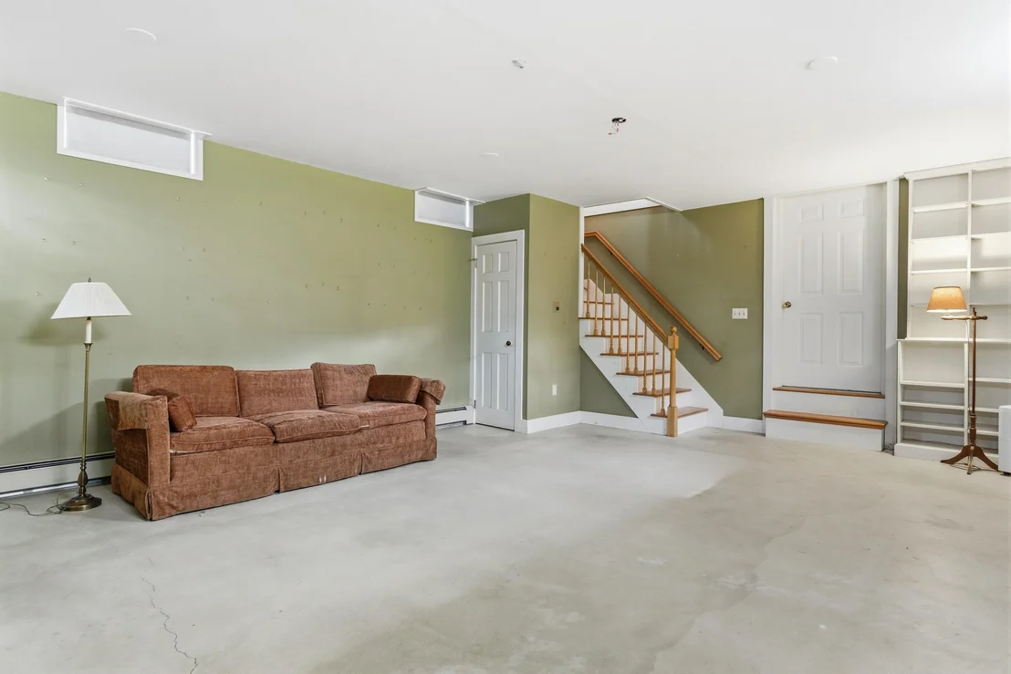 Photo of 567 Main