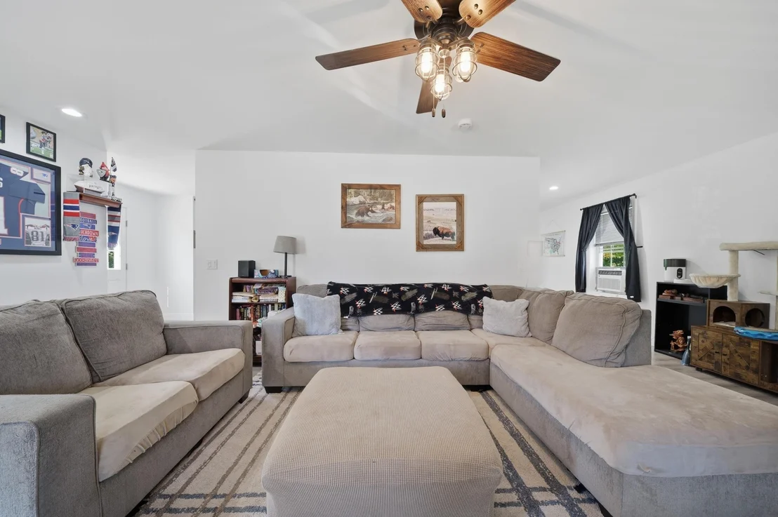 Photo of 366 Keene