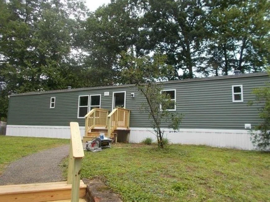 Photo of 77 Royalcrest