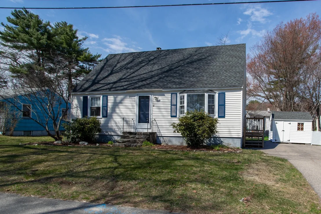 Photo of 4 Hutchinson