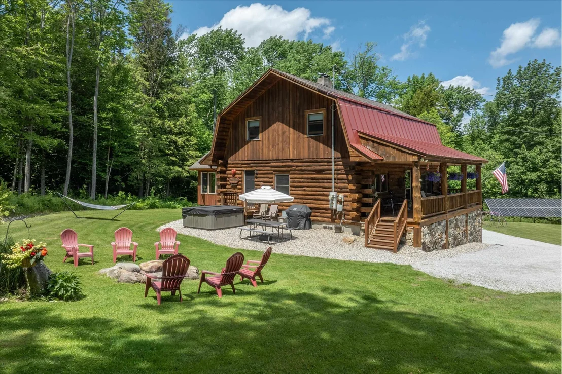 Photo of 566 Patch Hill
