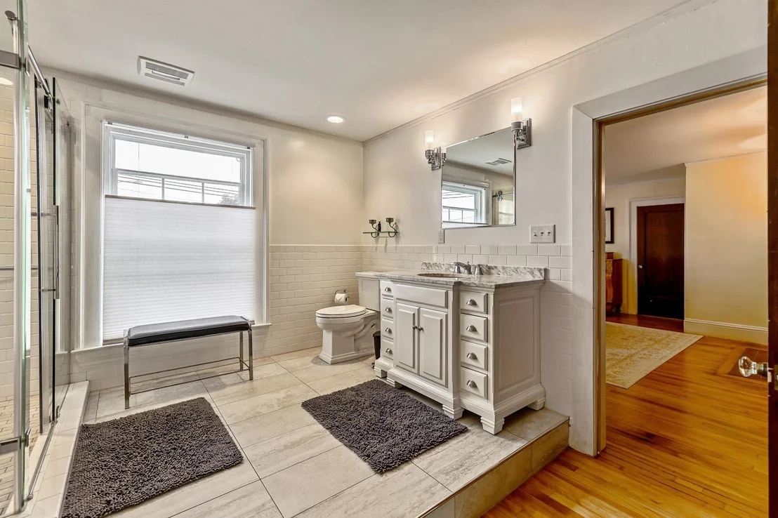 Photo of 152 Second