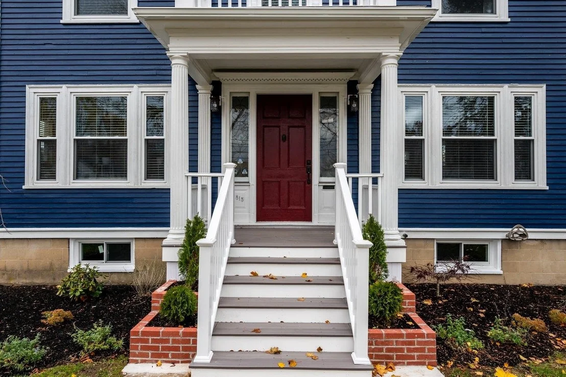 Photo of 815 Central