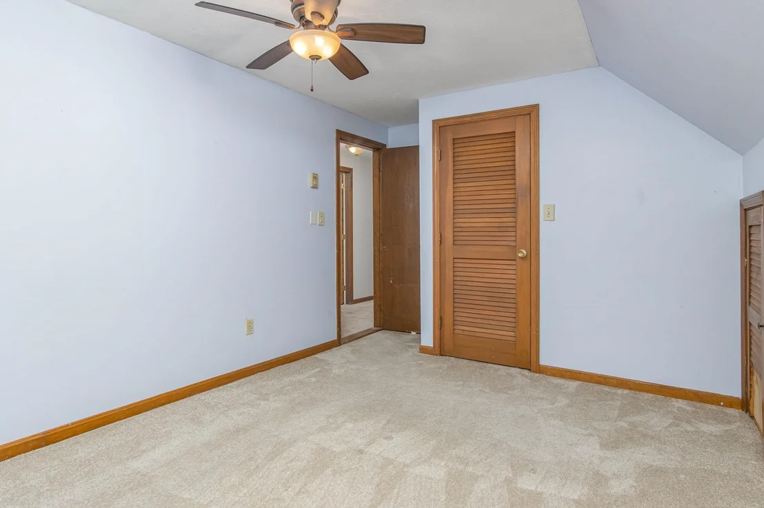 Photo of 20 Redfield