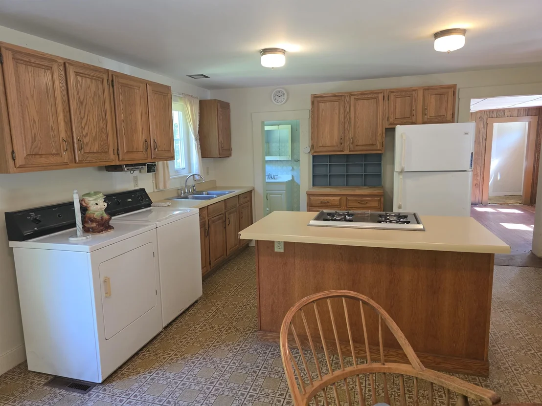 Photo of 139 Pleasant Valley