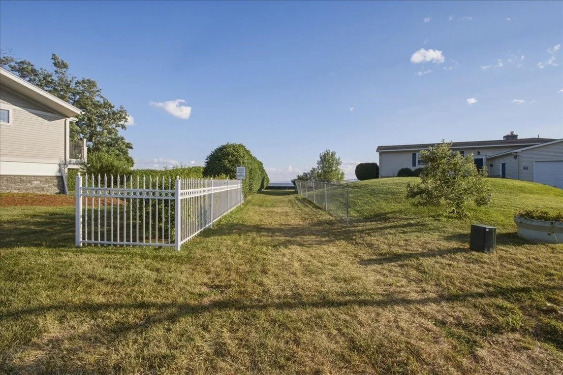 Photo of 243 Biscayne