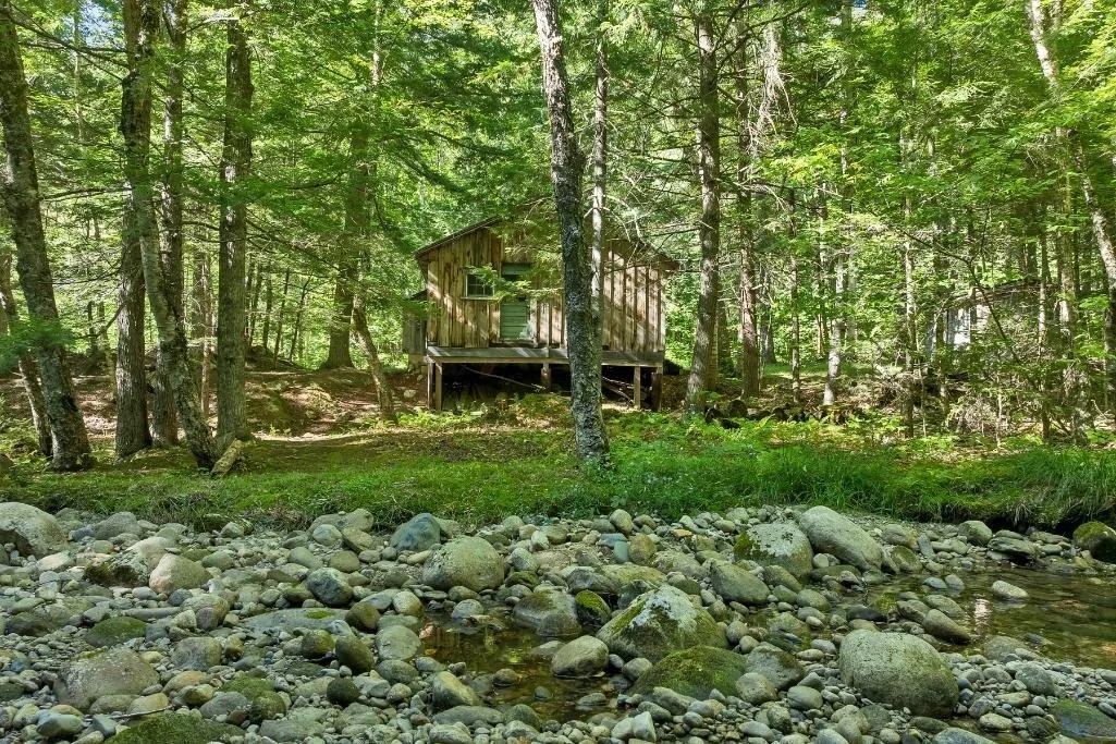 Photo of 32 Johnson Brook
