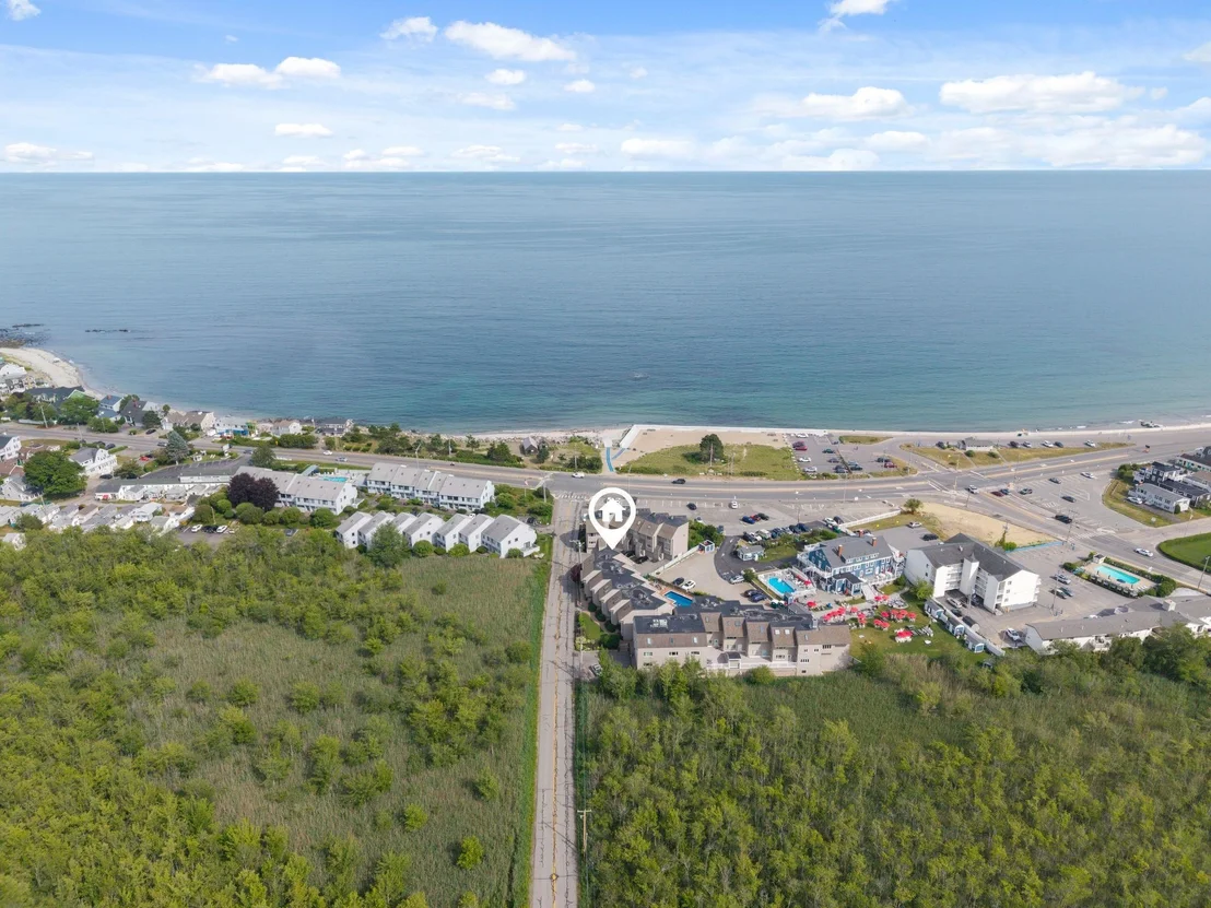 Photo of Unit 6 at 939 Ocean