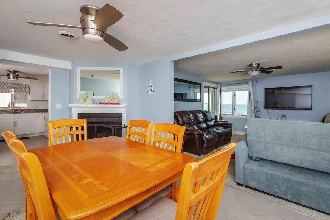 Photo of Unit B7 at 463 Ocean