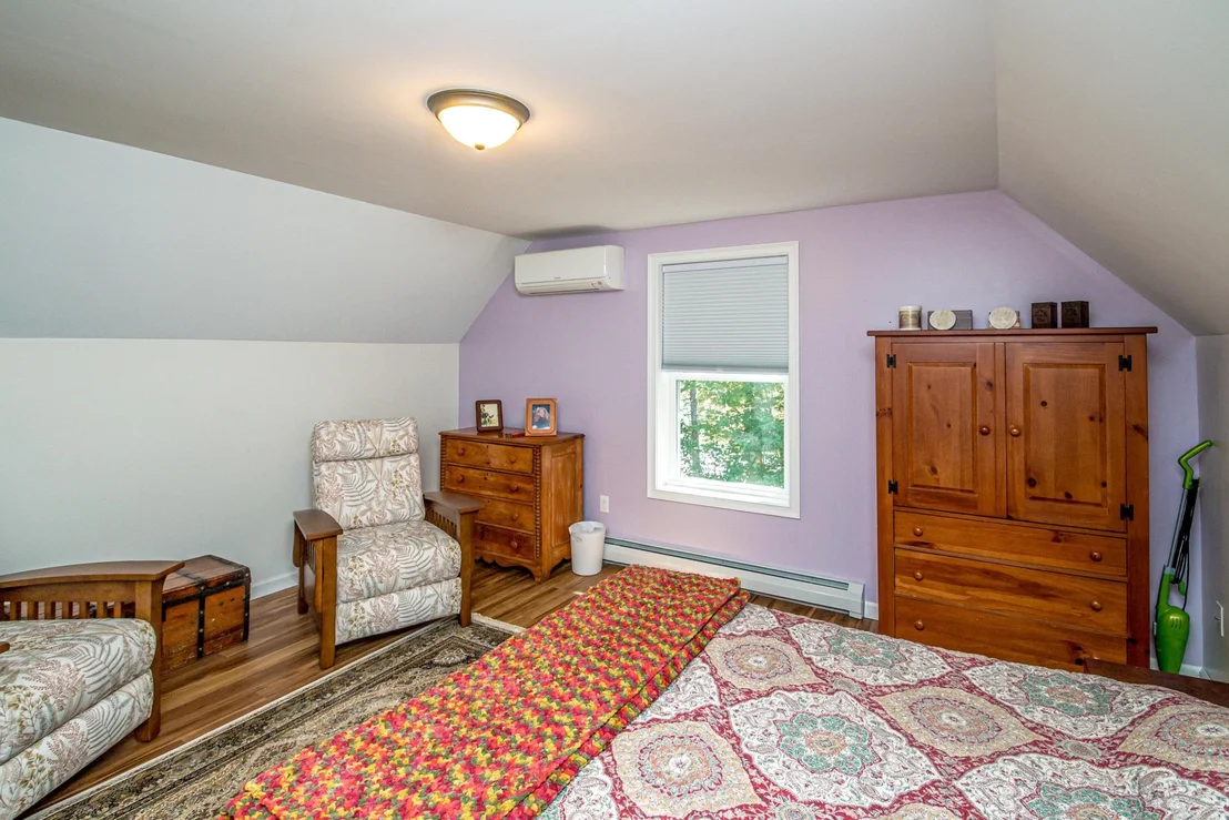 Photo of 86 Brookstone